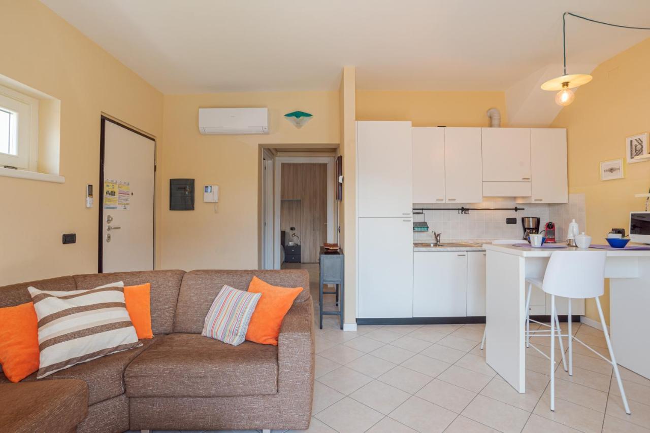 Lake Como Apartment With Balcony And Private Parking Ossuccio المظهر الخارجي الصورة