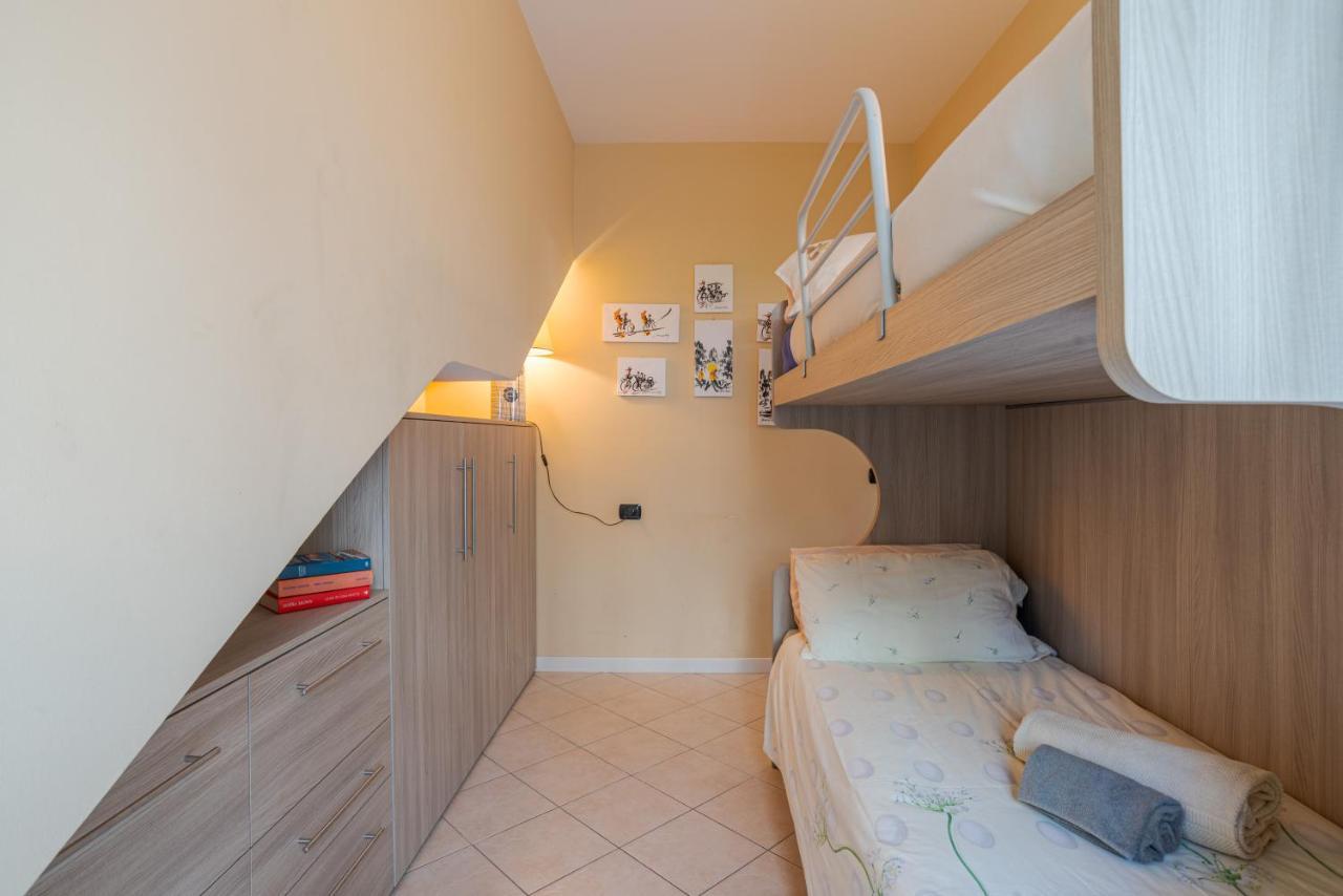 Lake Como Apartment With Balcony And Private Parking Ossuccio المظهر الخارجي الصورة
